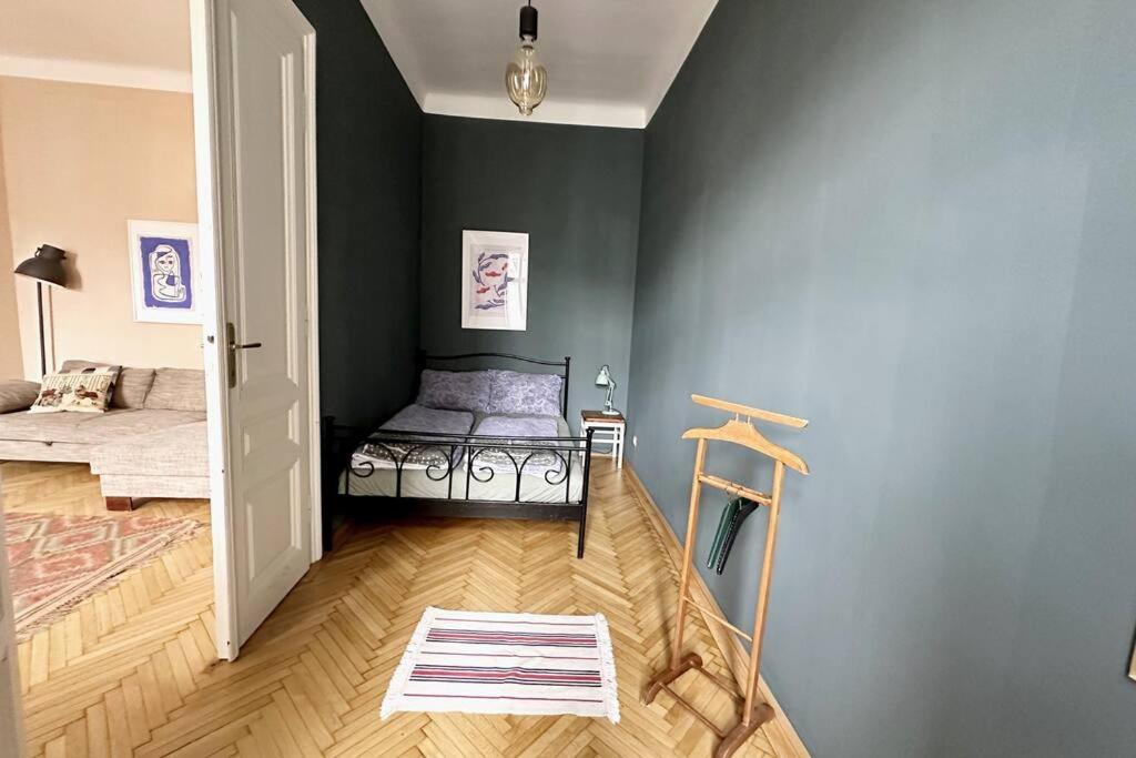 Ruhige & Grosse Altbauwohnung 7Min Zum Zentrum Viena Exterior foto